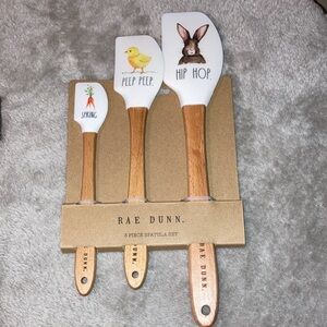 Rae dunn three piece Easter spatula set